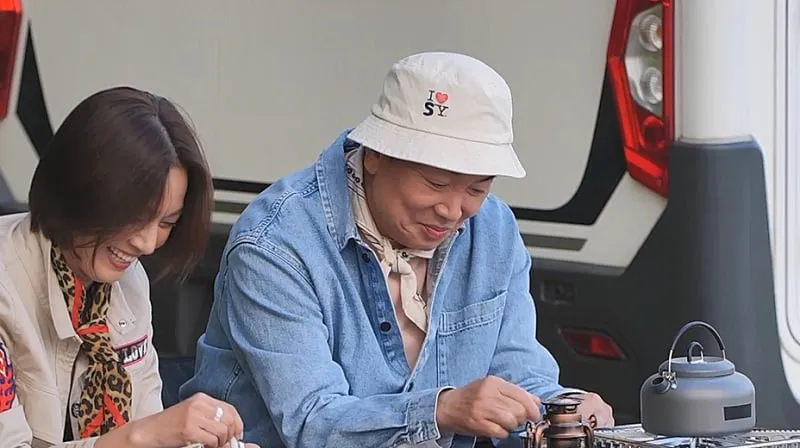 “캠핑카 속 깜짝 선물”…박선영·김일우, ‘신랑수업’ 설렘 데이트→멘토군단 감탄 / 채널A