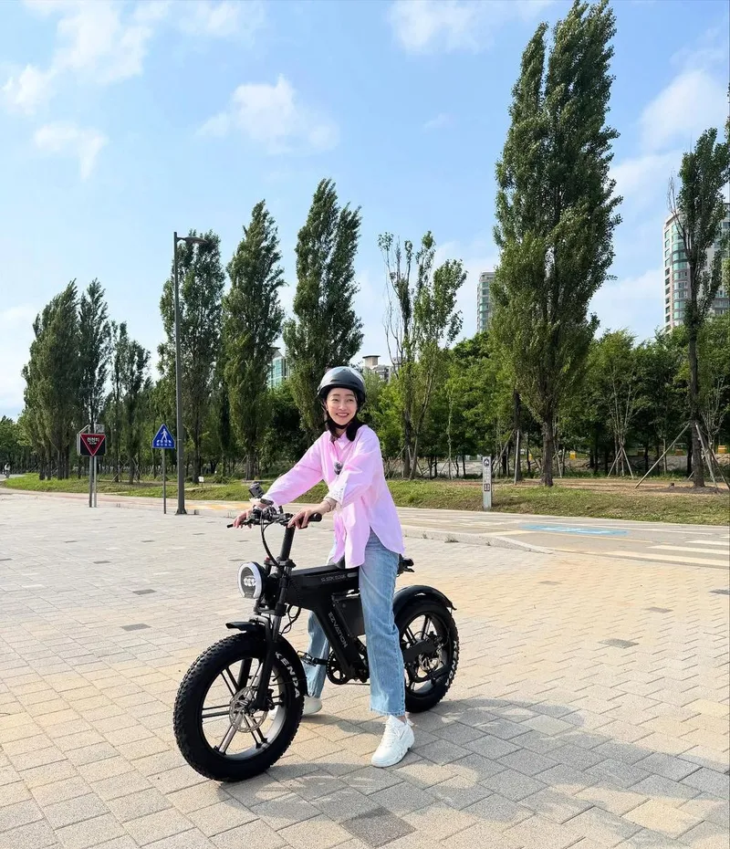 “귀여워 보여 기분 좋아”…서효림, 첫 전동 자전거→활짝 웃음 빛난 한여름 / 배우 서효림 인스타그램