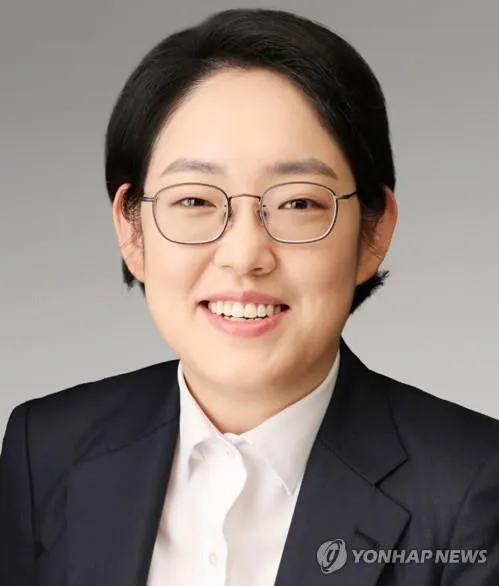 조지연, 출판기념회 정치자금 봉쇄 입법