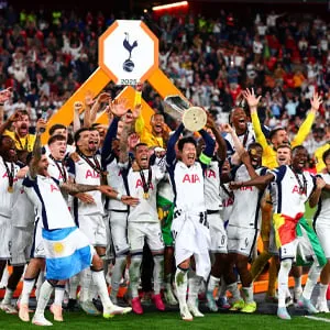 산타 손흥민의 기적 ! 산타 정신으로 이룬 UEFA 유로파리그 우승