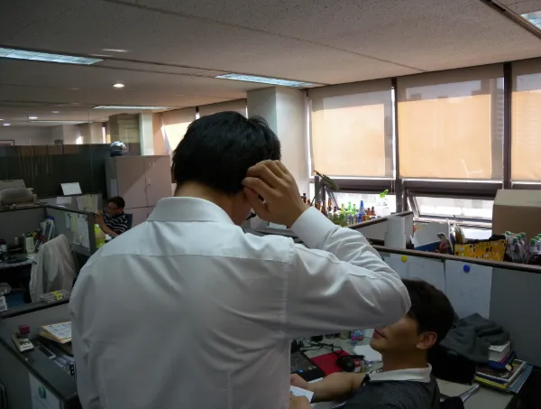 회사 첫 출근날에 난이도 매우어려움 고름 ㅋㅋㅋㅋㅋㅋ